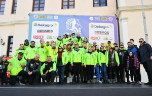 &Phi;&omega;&tau;&omicron;&gamma;&rho;&alpha;&phi;&iota;&kappa;ό &upsilon;&lambda;&iota;&kappa;ό &alpha;&pi;ό ό&lambda;&omicron; &tau;&omicron; &delta;&rho;&omicron;&mu;&iota;&kappa;ό &delta;&iota;ή&mu;&epsilon;&rho;&omicron;